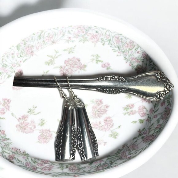 Handcrafted Spoon Earrings Wm A Rogers Deluxe Stainless Oneida 925 Silver Hooks - Picture 9 of 15